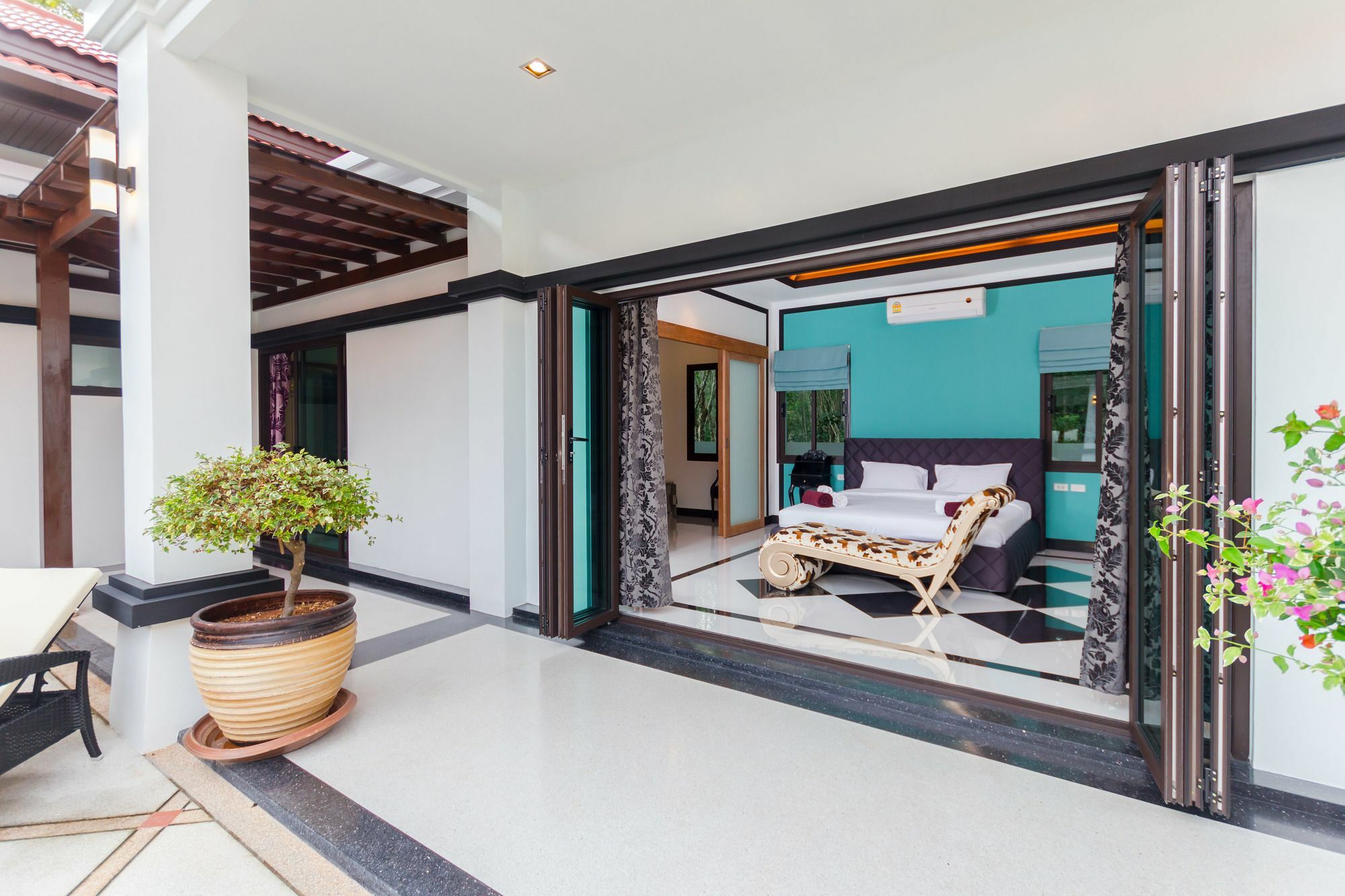 Jewels Villas Phuket Surin Beach  Extérieur photo